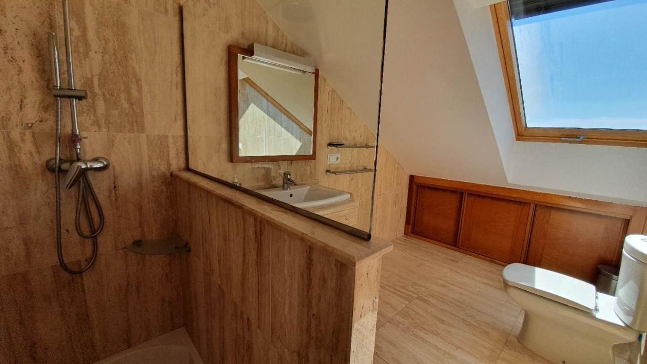 Chalet Complejo Turistico Raeiros - Эль-Грове Экстерьер фото